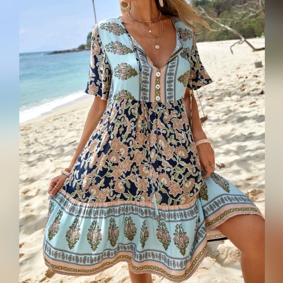 New Boho Chic Floral Print Smock Dress Navy Blue Tan White Green - Picture 1 of 8